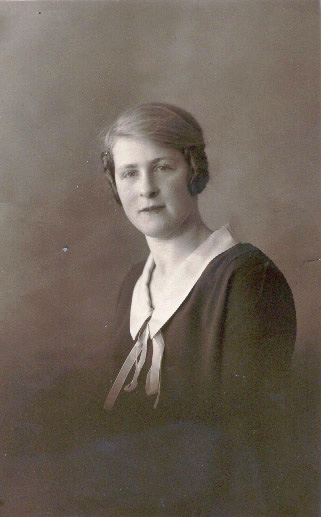 Wie weet wie deze dame is