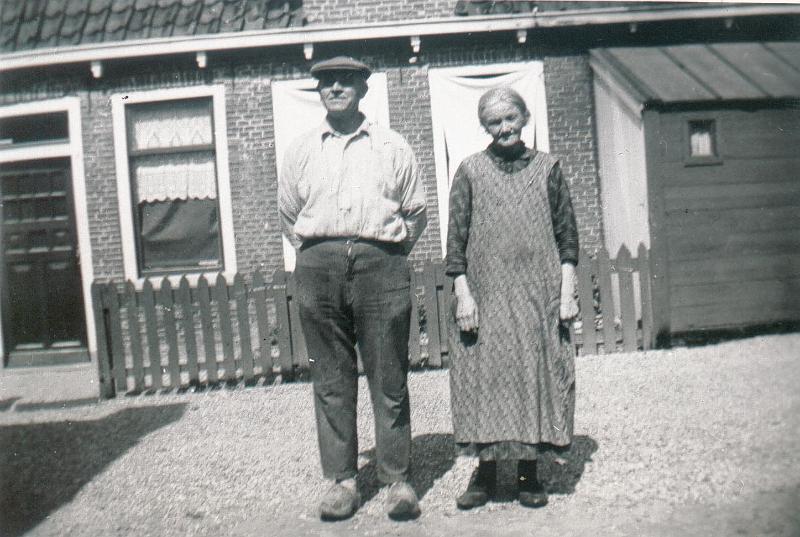 Klaas Haaijema en Jitje Wibalda (Ee - augustus 1937)