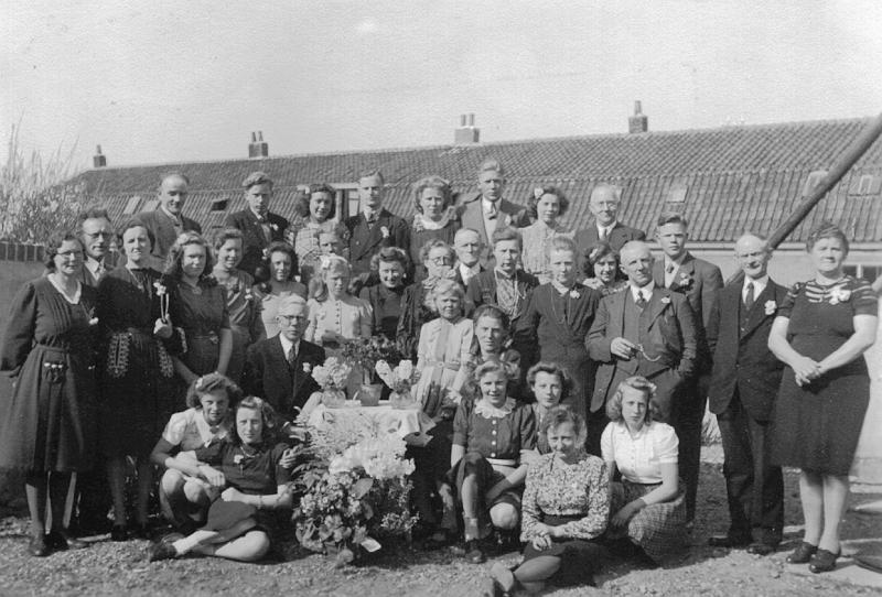 25-jarig huwelijk echtpaar Potman-Terpstra (27-04-1946)